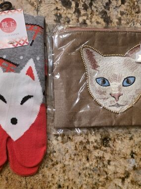 Good Luck Japanses Cat Face Pouch & Cat Socks Set - Brown and Red